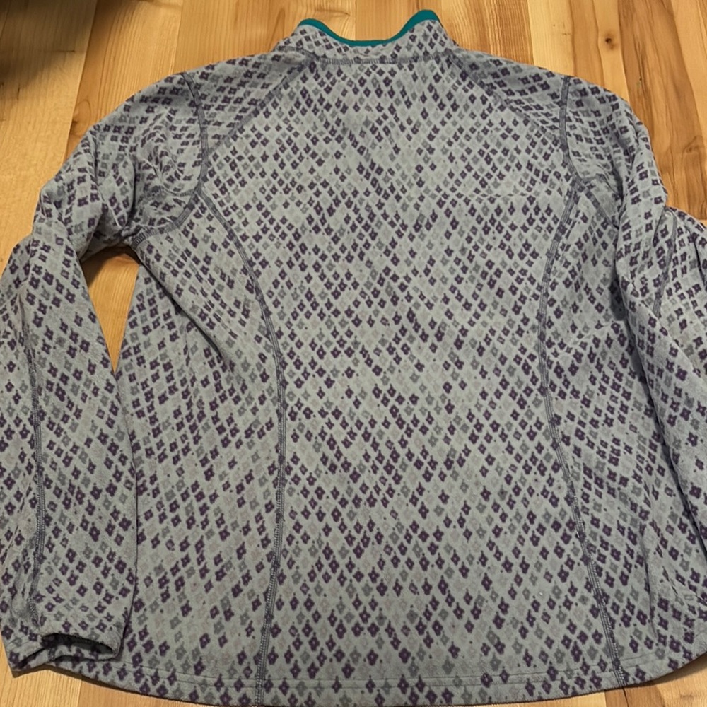 The North Face Gray and Blue Patterned Pullover - Picture 5 of 5